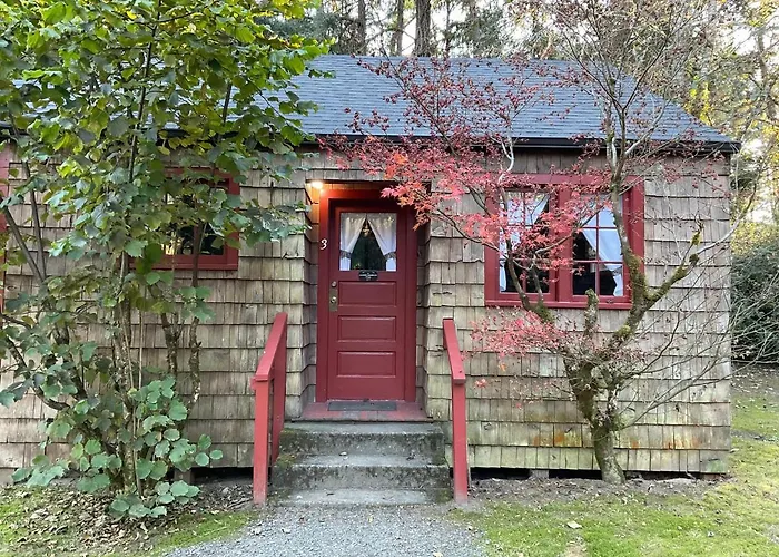Shakti Cove Cottages